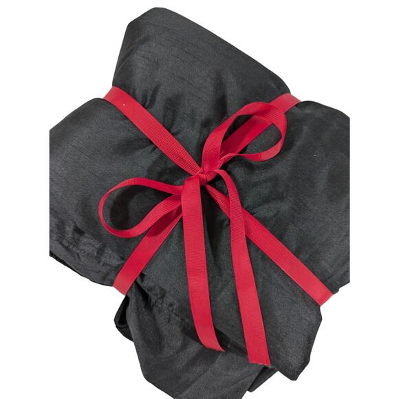 ROYAL VELVET! A PAIR OF LUXURIOUS BLACK RAW SATIN FINISH BLACKOUT DRAPES! 2 PC! - Picture 1 of 10